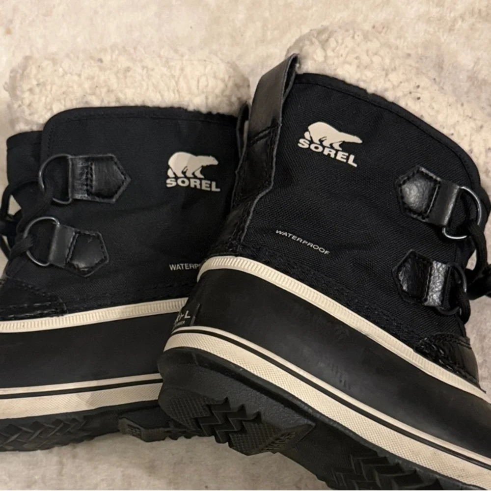 Sorel Black Winter Yoot Pac Kids Boots See Description